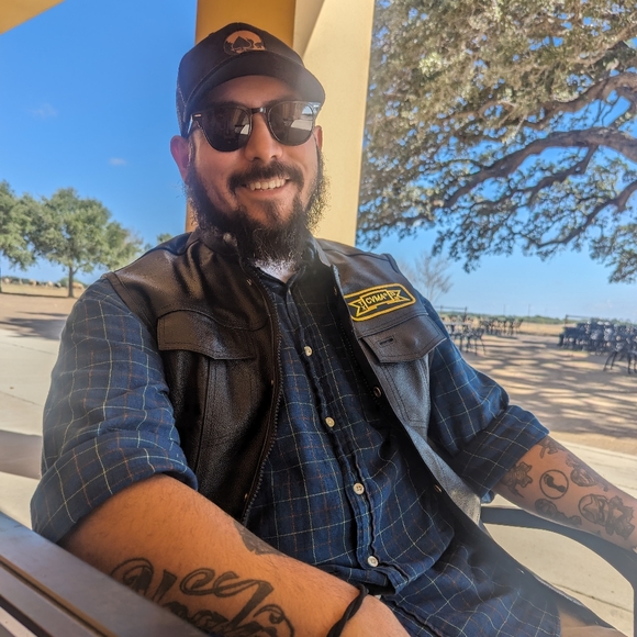 Meet your Posher, Juan - Picture 1 of 1